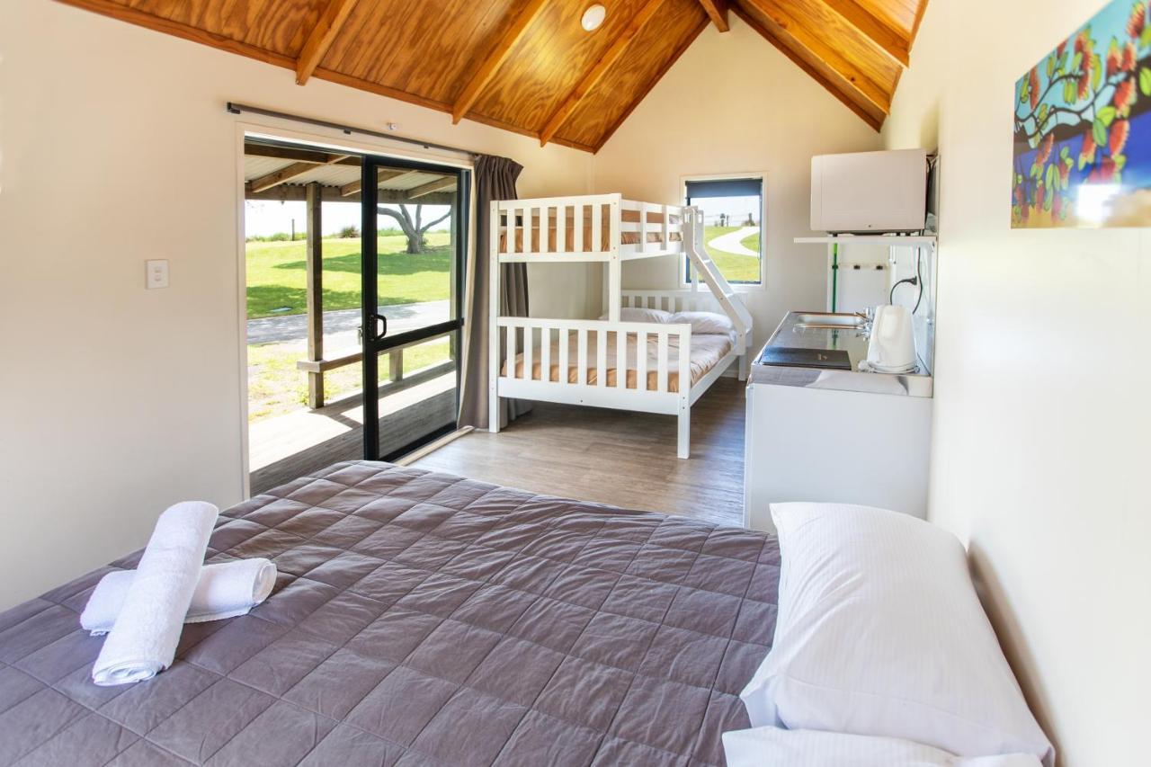 Camp Waipu Cove Hotel Bagian luar foto