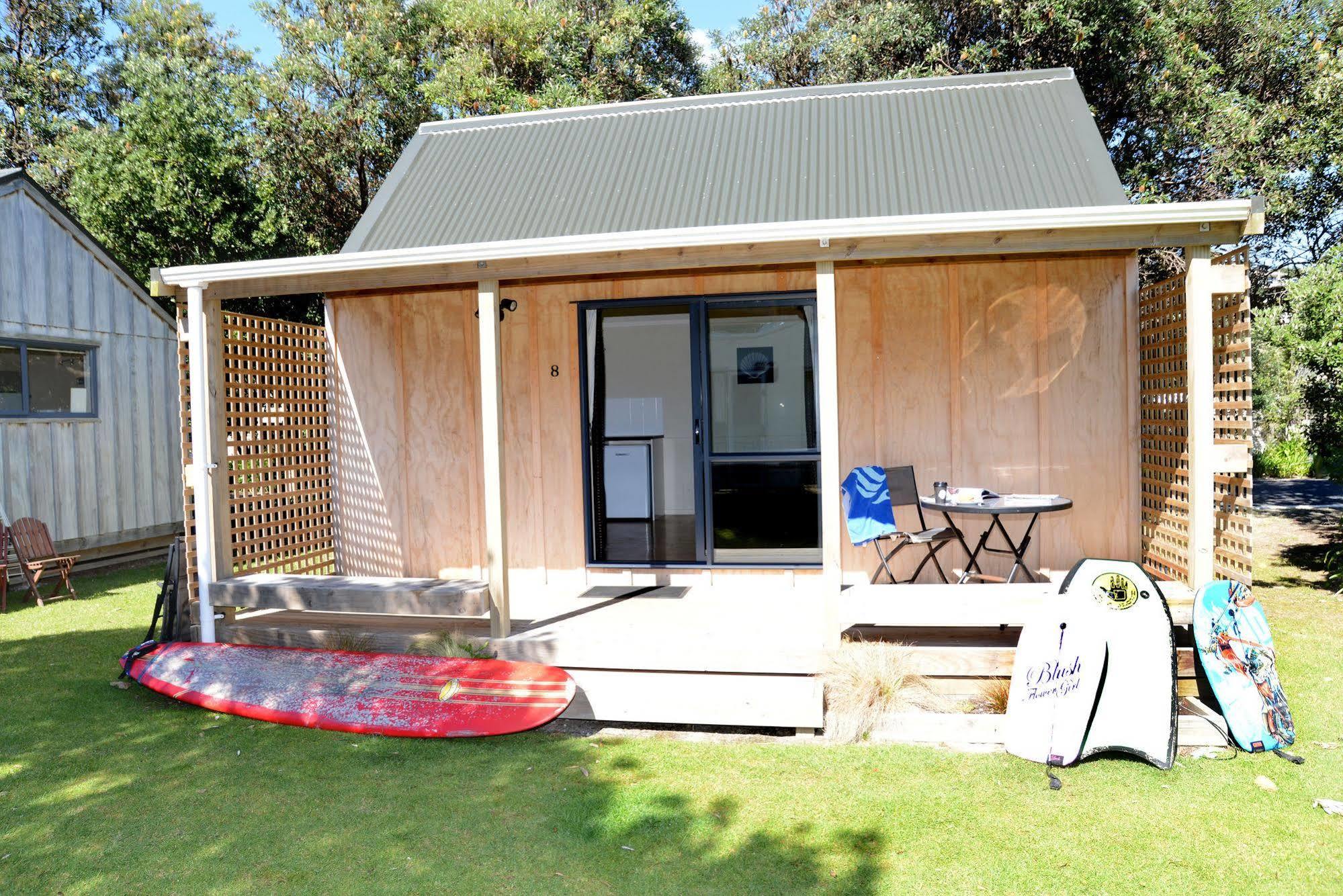 Camp Waipu Cove Hotel Bagian luar foto