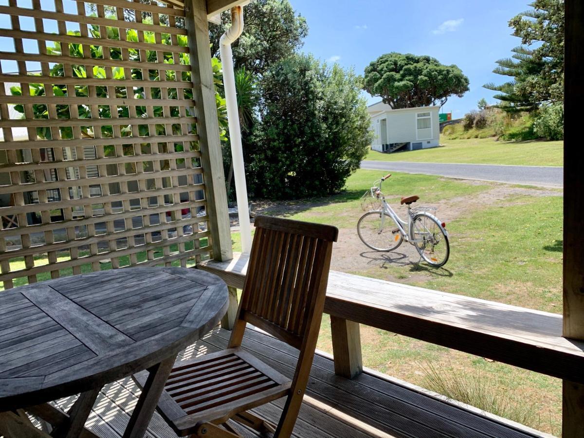 Camp Waipu Cove Hotel Bagian luar foto