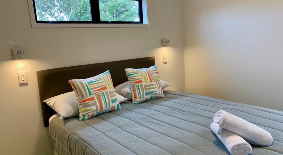 Camp Waipu Cove Hotel Bagian luar foto